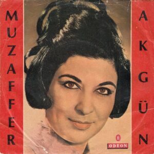 Muzaffer AKGÜN - ODEON 45-LA 10190 - Uykuda mısın Sevgili Yarim - Özür Diliyorum Senden - Kazım SANRI - Halit ARAPOĞLU